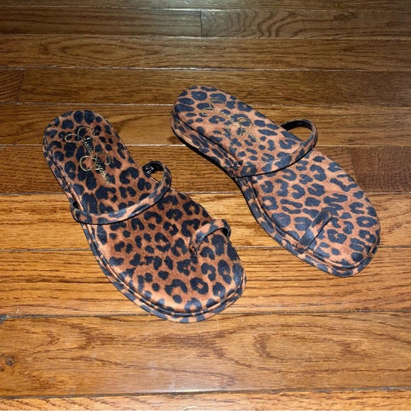 Jessica Simpson Malha Natural Leopard Print Faux Suede Casual Sandals Women’s 5 - Picture 3 of 10